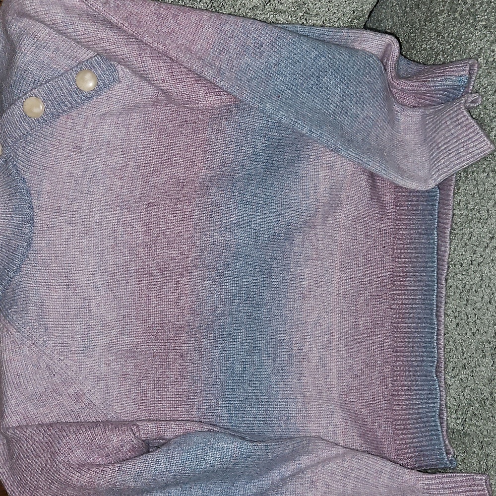 Lauren Conrad sweater